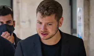 Яир Нетаньяху подает в суд на активиста Ами Дрора
