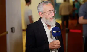 Rabbi Fendel: 'As rabbis, it is our duty to talk politics'