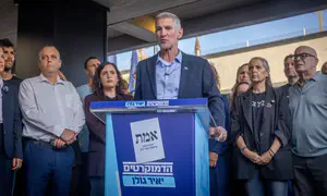 מהבוקר: יאיר גולן יאובטח על ידי שב"כ