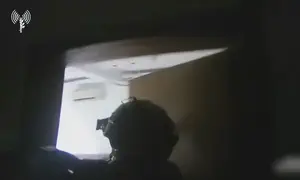 סיירת צנחנים במבצע מעצרים