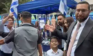 פעילת הדמוקרטים תקפה מילולית את וסרלאוף