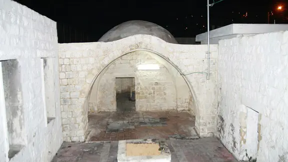 Defense Minister Weighing Allowing Worshipers To Visit Joseph s Tomb On defense-minister-weighing-allowing-worshipers-to-visit-joseph-s-tomb-on