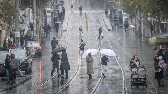 Storm Byron reaches its peak with 200 mm rain in certain areas | Israel ...