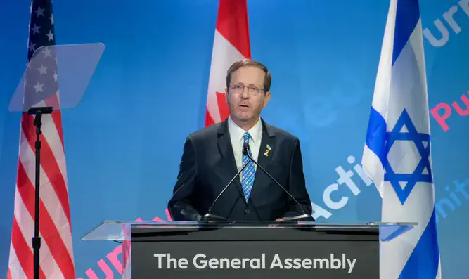President Herzog speaks with pro-Israel college basketball coach