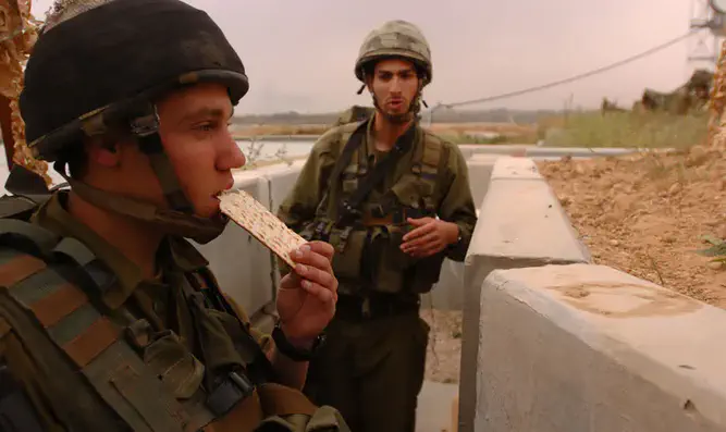 How the IDF Rabbinate prepared for Passover