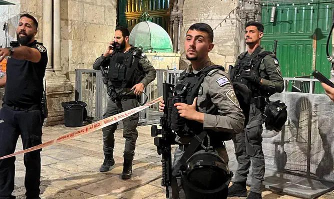 Police officer moderately wounded, attacker neutralized