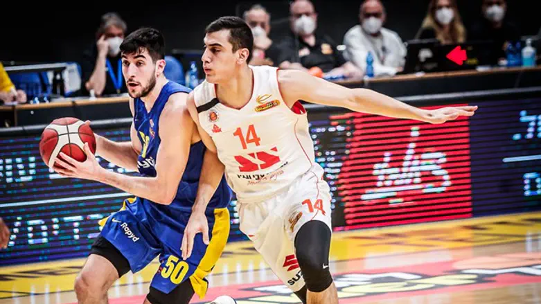 זוסמן הערב. הוביל את מכבי לניצחון