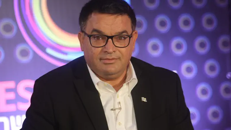 השר מיכאל ביטון