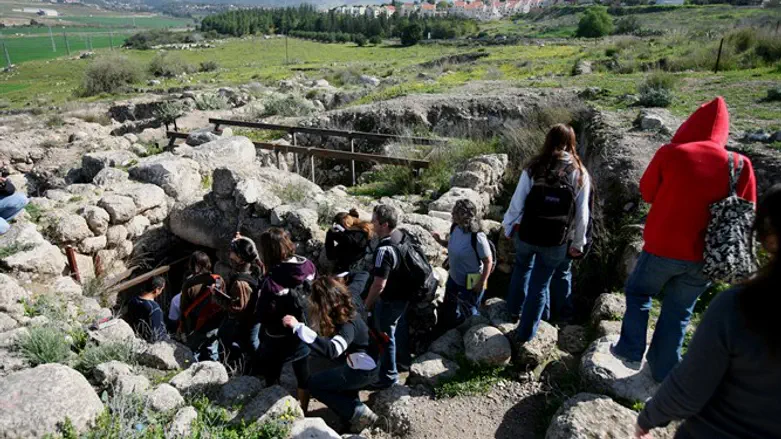 תלמידי של"ח בסיור. למצולמים אין קשר לכתבה