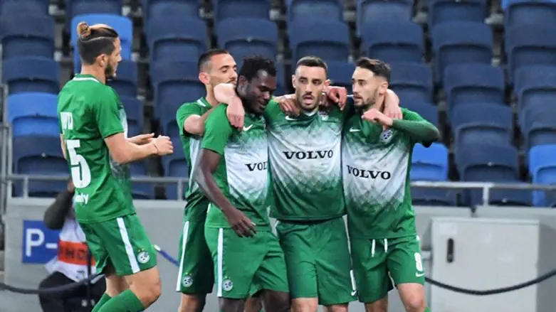 שחקני חיפה חוגגים הערב