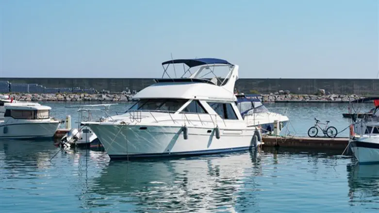 שייט ביאכטה