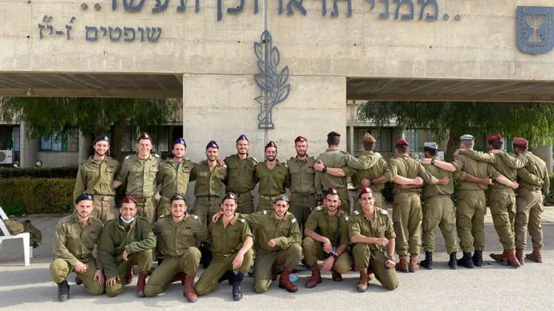 בוגרי עלי מסיימי קורס קצינים
