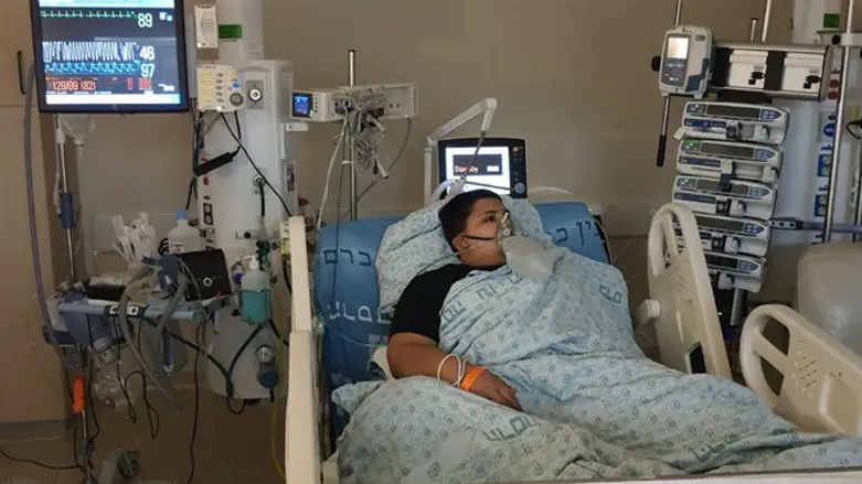 נועם אביכזר במהלך האשפוז