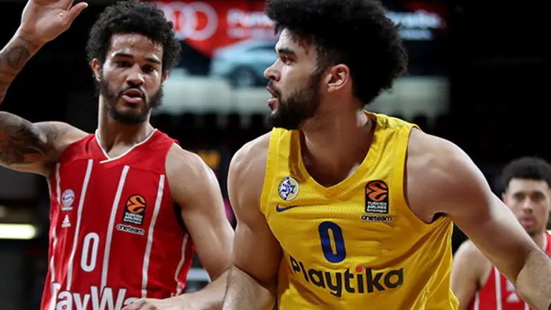 אלייז'ה בראיינט מול באיירן