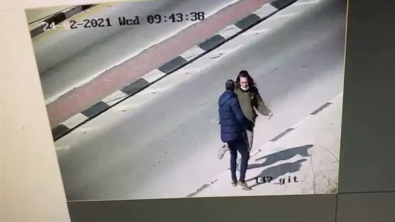 Момент попытки теракта на перекрестке Ицхар