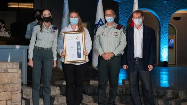 טקס חלוקת תעודות ההצטיינות