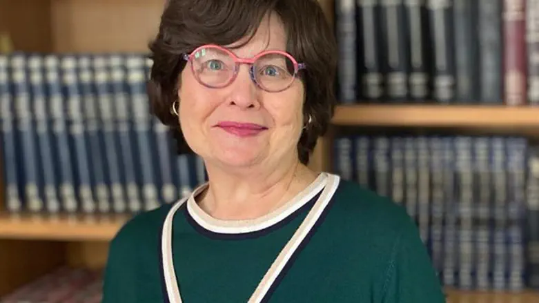 הרבנית מלכה בינה