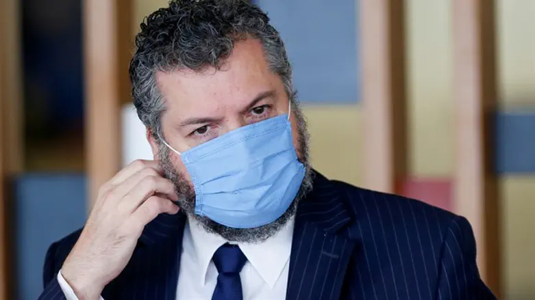 Эрнесту Араужу 