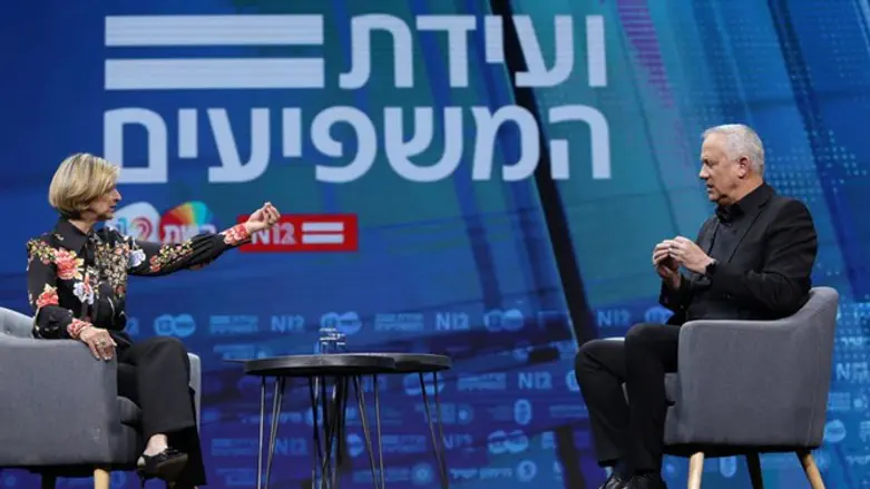 Бени Ганц на конференции 12 канала ИТВ