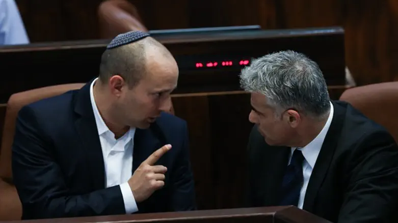 חייבים ספין חדש שירענן את סינגפור. ממשלת החלומות נטולת נתניהו: לפיד, בנט