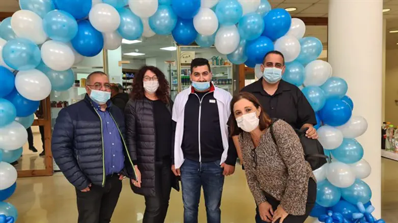 נחנך בית מרקחת הראשון בהר חברון