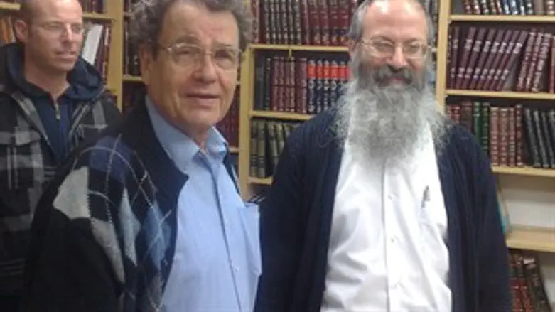 פגישה מסקרנת. הרב מלמד ופרופ' פרידמן