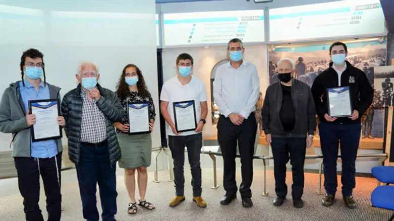 מיטשניק והזוכים