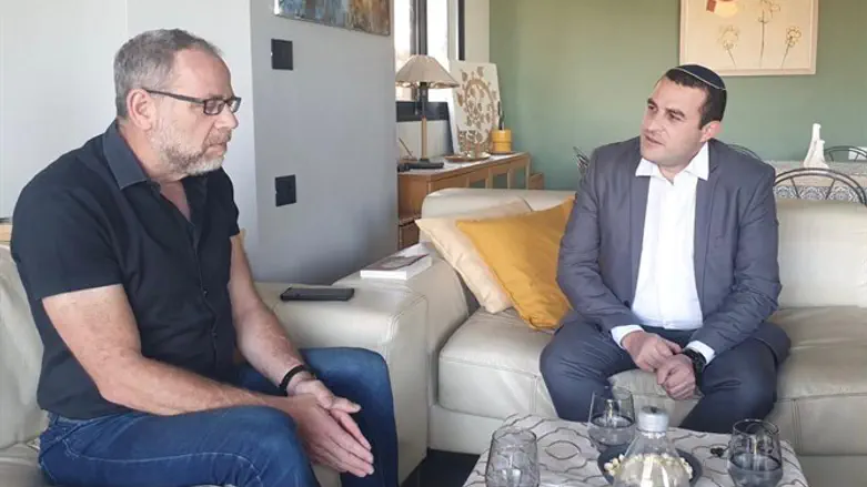 יום-טוב כלפון ובנימין הורגן