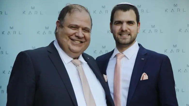 יוסי ויהודה קרל