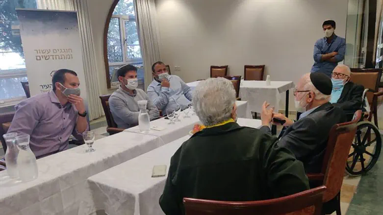 Two leading Anglo-Israeli rabbis, Rabbi Sholom Gold and Rabbi Meyer Fendel, meet