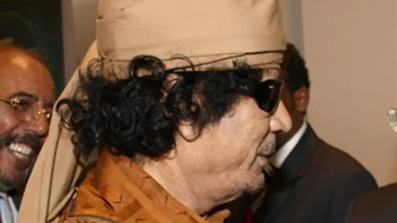 מועמר קדאפי.