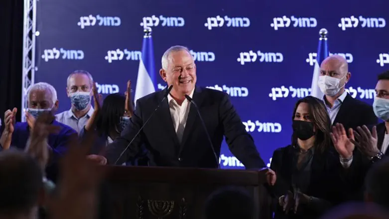 בני גנץ
