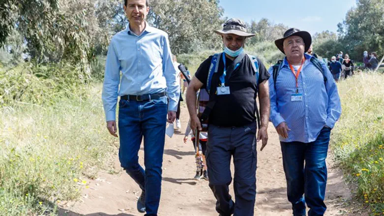 המיזם כולל מאות טיולים ב-41 מסלולים