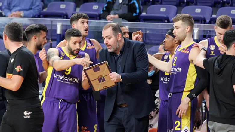 חולון הערב מול נהריה