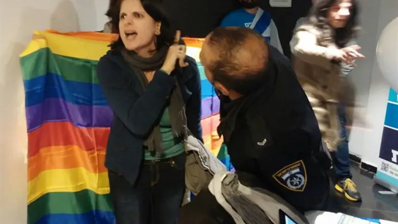 LGBTs crash Jewish Home event (file)
