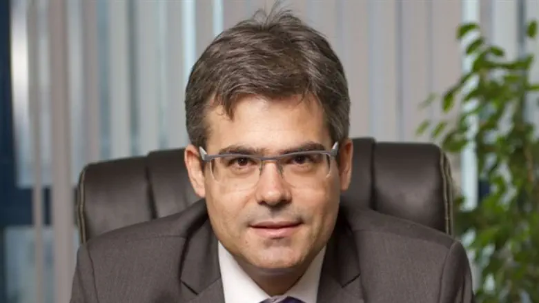 עו"ד דותן לינדנברג