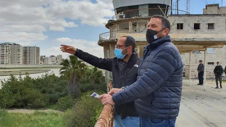 כהנא ושפייזר בעטרות. הבוקר