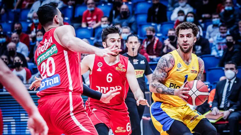 מכבי מול הפועל. באילת?