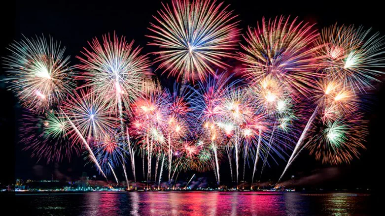 להאיר את שמי הלילה