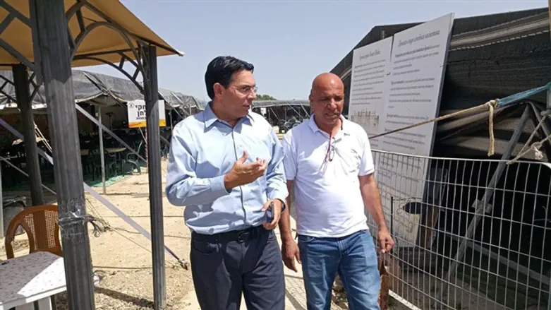 דני דנון ועבד טראבין