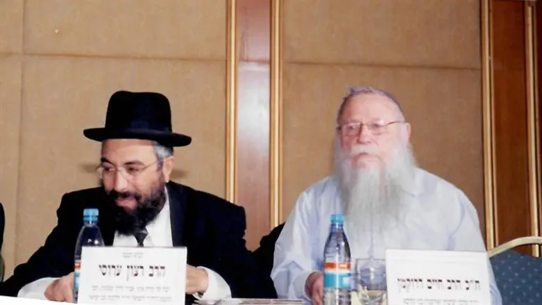 הרב דרוקמן והרב רצון ערוסי בכנס דיני ממונות ה-11