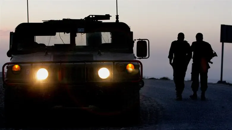 IDF hummer near Egyptian border