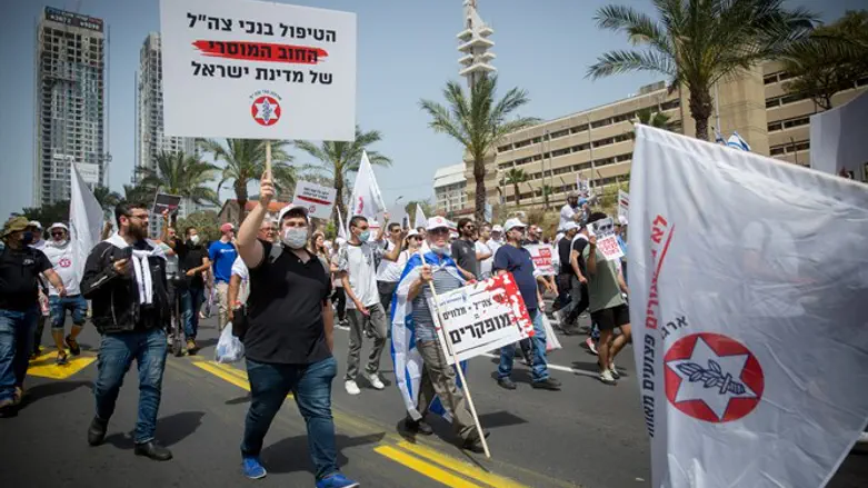 הבטחתו של גנץ להקמת ועדה נוספת לא סיפקה אותם. הפגנת נכי צה"ל השבוע