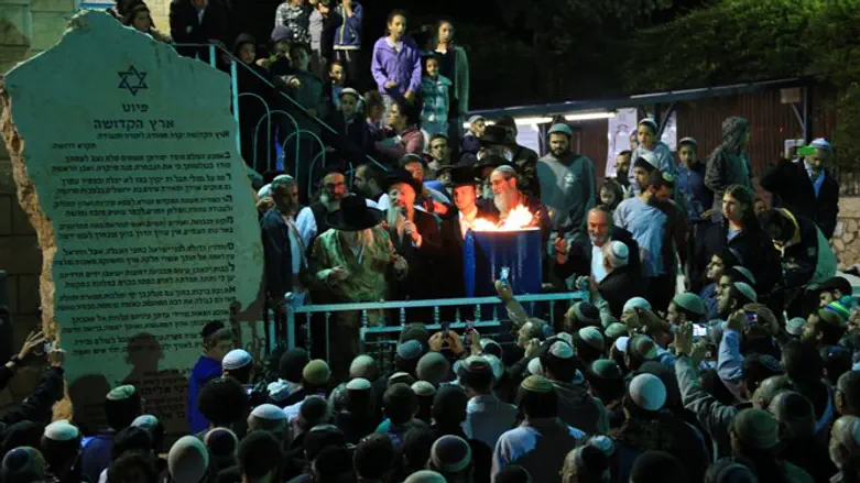 Lag B'Omer celebration before COVID