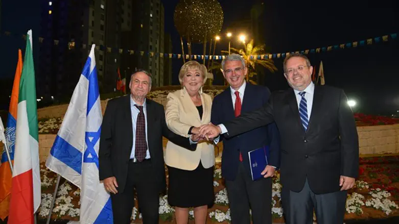 חנוכת הכיכר