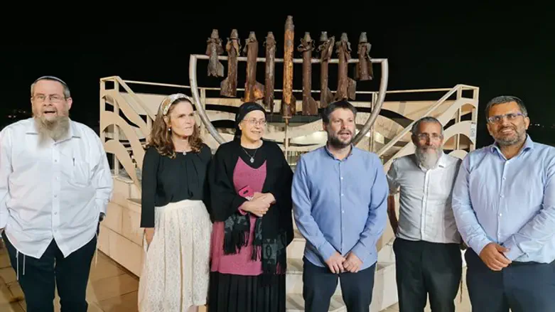 Члены "Ха-Ционут ха-Датит" в Сдероте