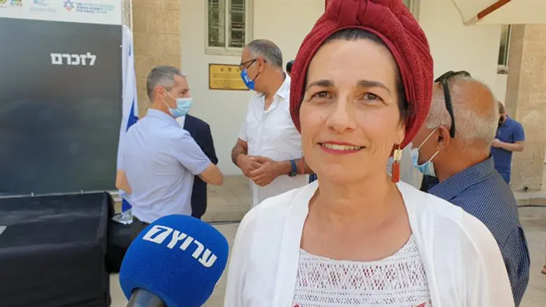 בת גלים שער