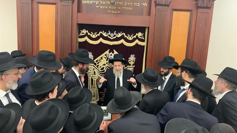 הרב בן ציון קוק