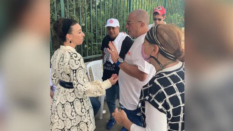 עידית סילמן בהפגנה