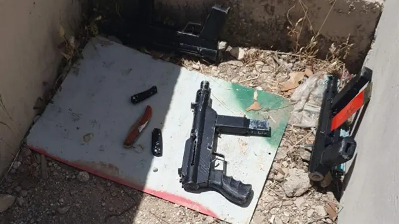 Оружие, отнятое у террористов